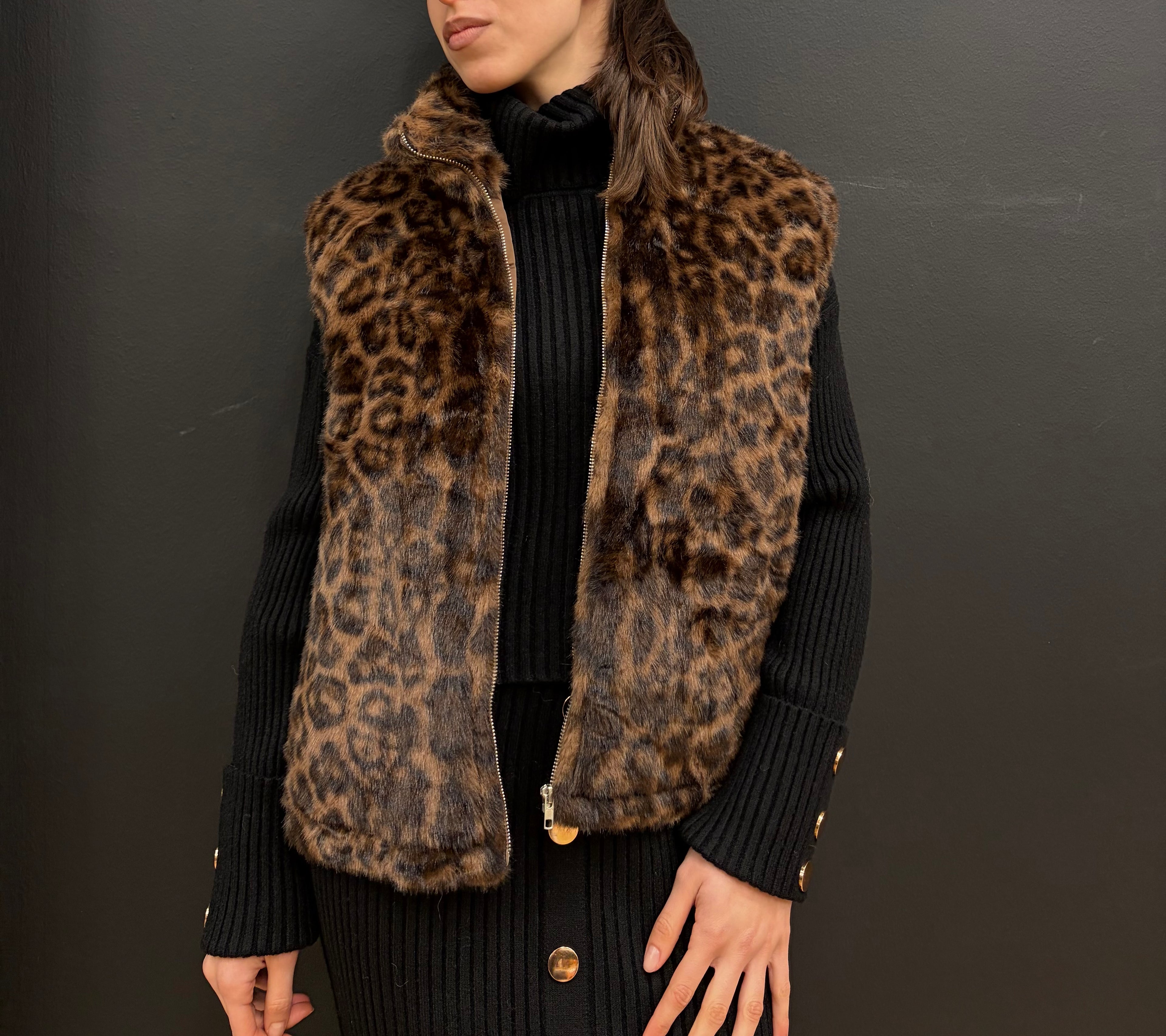 Ecopelliccia smanicata Leo