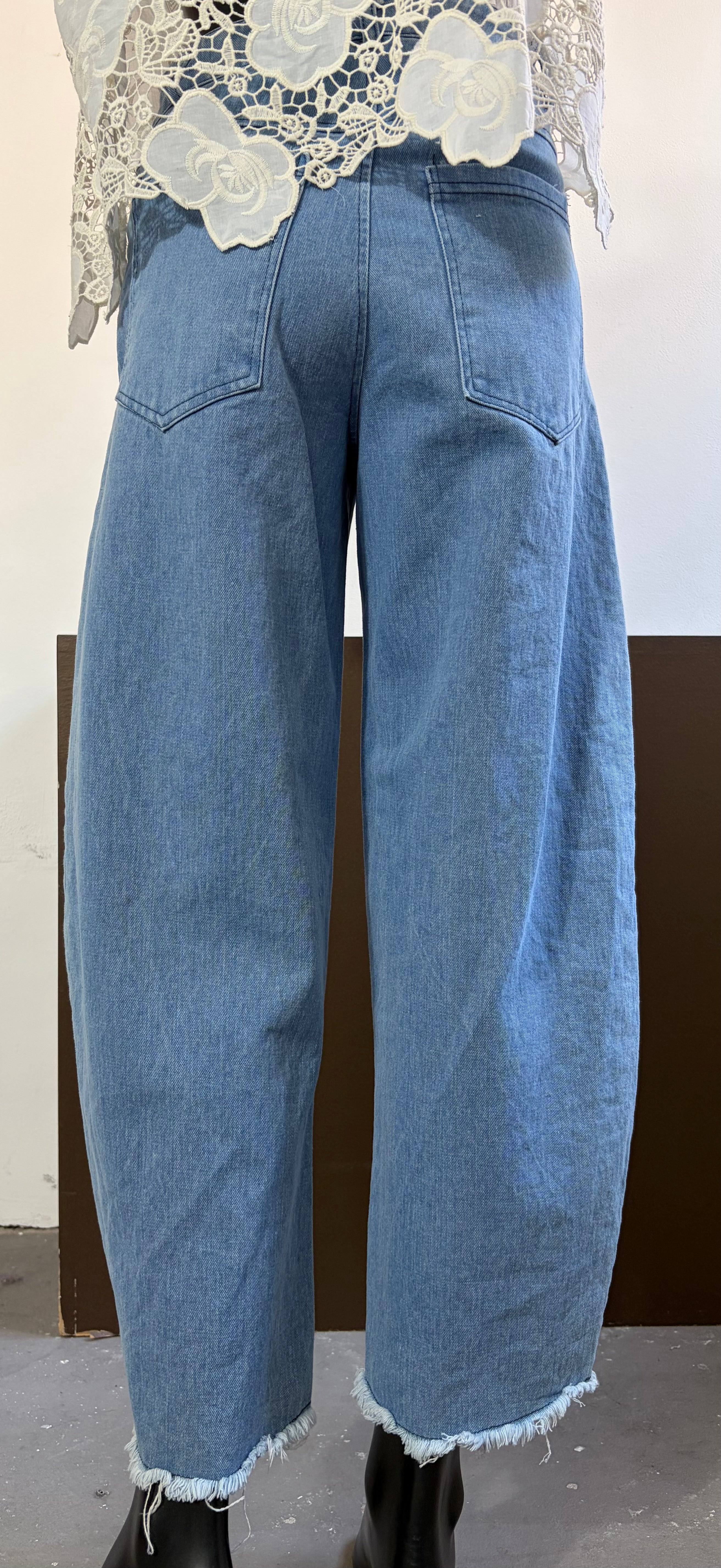 Denim ricamato